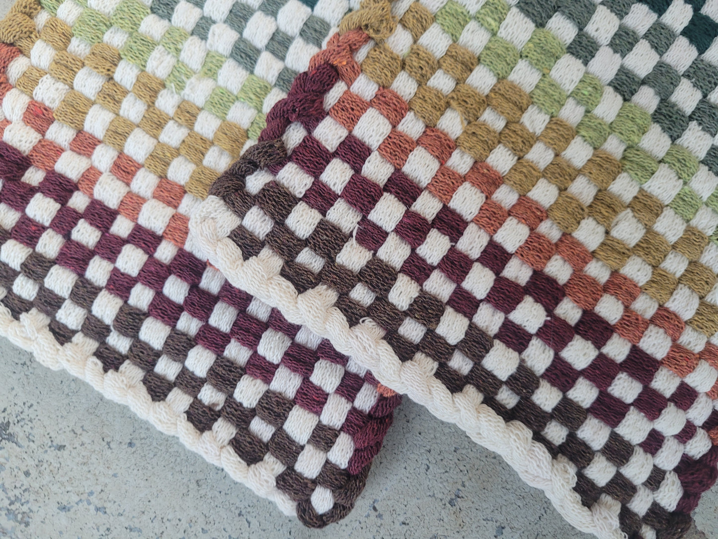 The Cabin Pot Holders (TRADITIONAL)