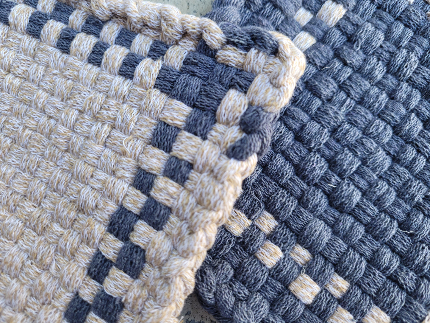 Flax & Denim(Traditional size Potholders)