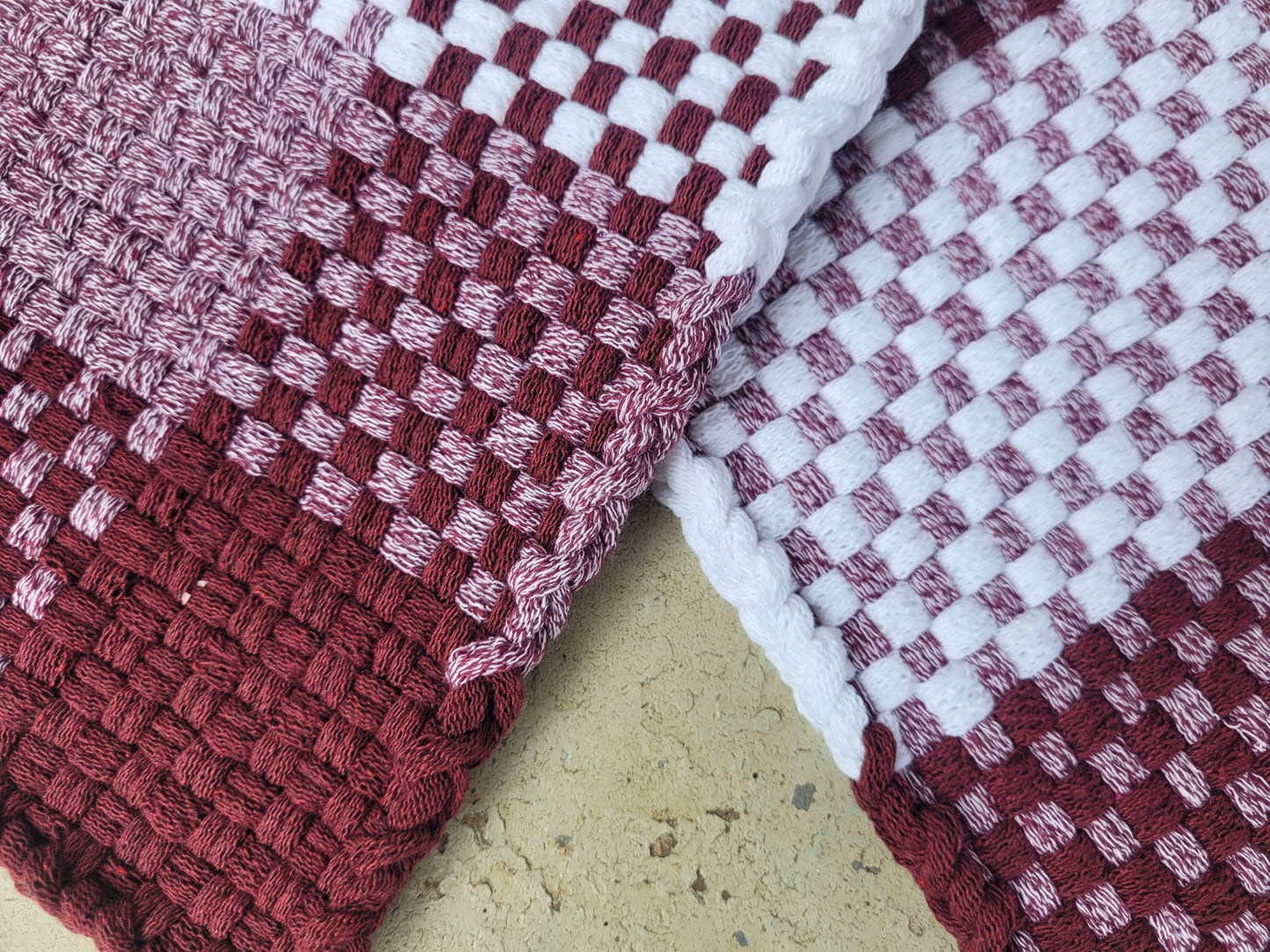 Cranberry Crush (Pro size set of potholders)